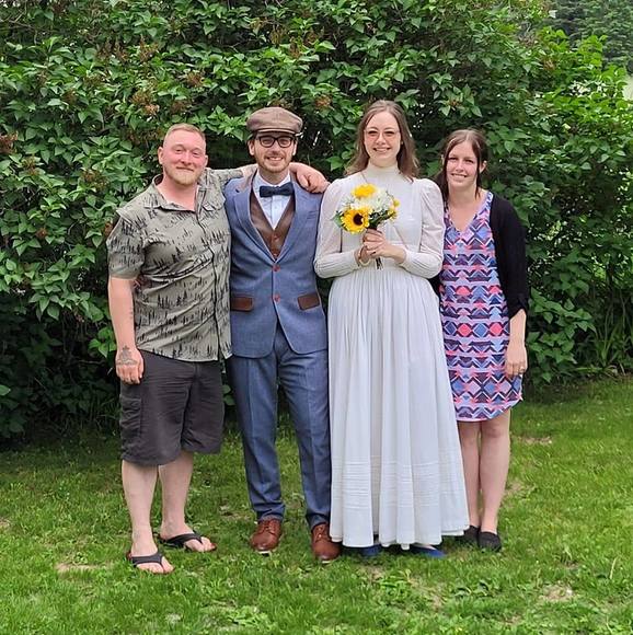 Meet your Posher, Jennifer - Picture 1 of 1